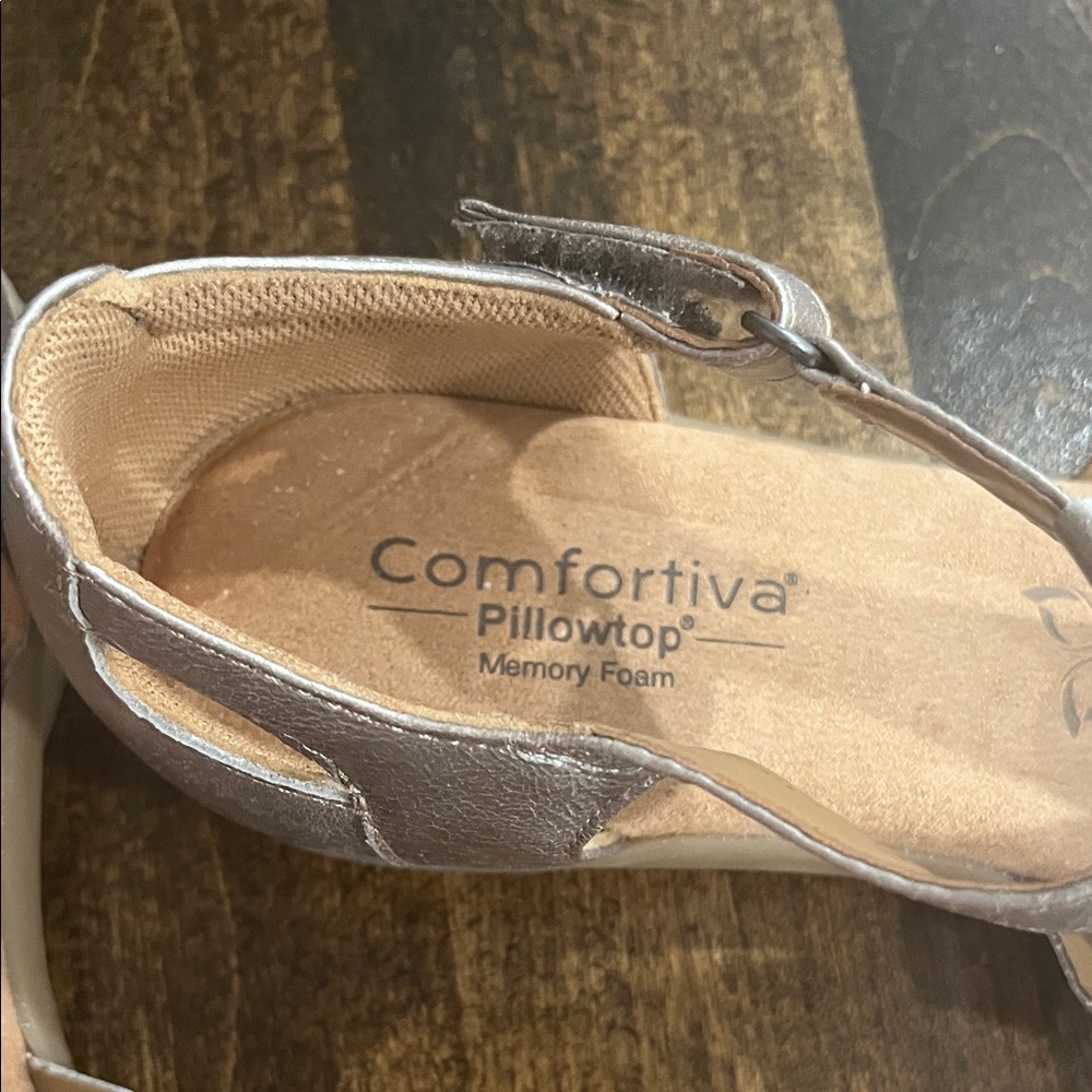 Comfortiva Women's Metallic Sandals